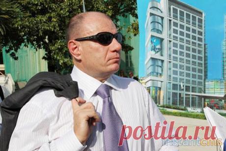 В конце прошлого месяца, а именно 31 мая, российский миллиардер Владимир Потанин выплатил своей жене первые алименты. Сумма их составляет, аж 10 440 рублей.