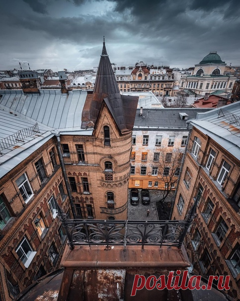 Доходный дом Никонова.

Фото: andrei_mikhailov