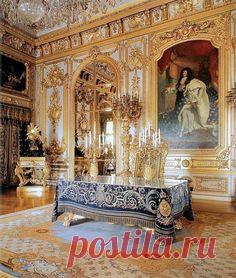 Versailles. Paneling.