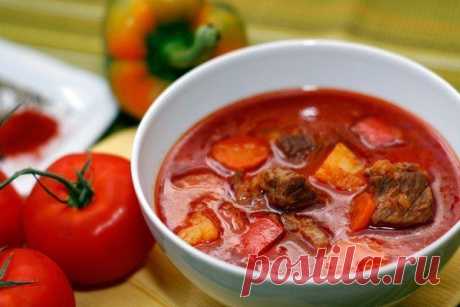 Гуляш с картофелем.