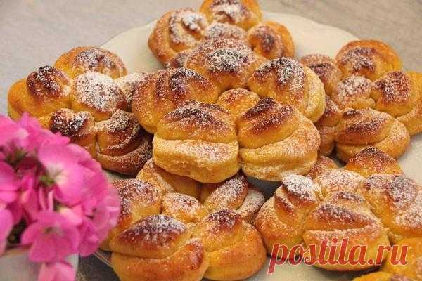 Булочки тыквенно-творожные: вкусные, мягкие, пышные! 
Предлагаю рецепт очень вкусных булочек из творожного дрожжевого теста с тыквенным пюре. Свежей тыквы уже не осталось, но есть много замороженной. Тесто отлично получилось и из такой тыквы. Булочки по…