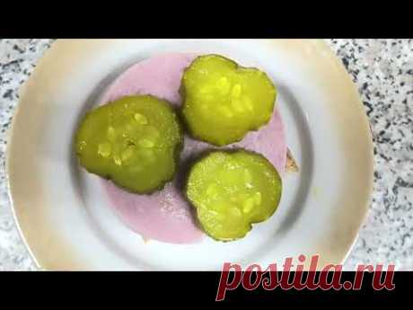 Невероятно вкусные малосольные огурцы в микроволновке. Готовится за 3 минуты!