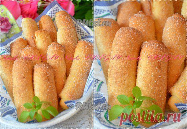 Книга рукоделия Вязание шитье, вышивка, рецепты