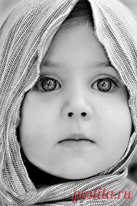 Cloud Nodes Photo - beautiful black and white portrait 905239308025777