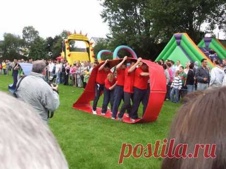 10+ Team Building Activities for Adults and Kids