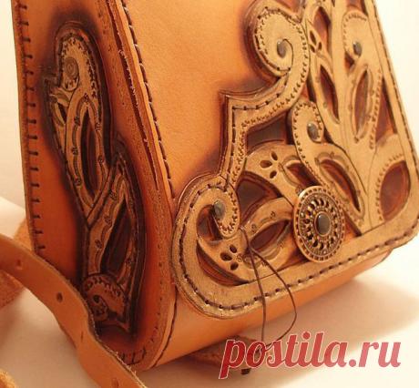Полностью сшитые вручную кожаные сумочки