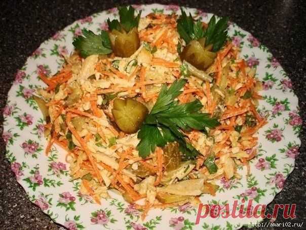 Салат с курицей и корейской морковкой ..
