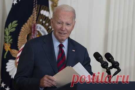 В Белом доме рассказали о реакции Байдена на позицию Турции по Швеции. Президент США Джо Байден поприветствовал согласие Турции на прием Швеции в НАТО. Политик планирует работать с Анкарой над выстраиванием обороны в Евроатлантике, рассказали в Белом доме. Байден также поблагодарил генсека альянса Йенса Столтенберга за его лидирующую роль в этом процессе.