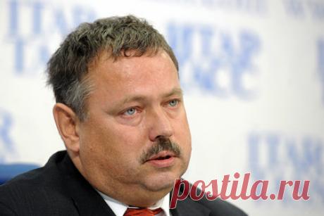 В России заявили о невозможности исключения страны из ВТО. Экс-директор департамента торговых переговоров Минэкономразвития России, завкафедрой торговой политики НИУ ВШЭ Максим Медведков заявил, что у стран Запада вряд ли получится добиться исключения России из Всемирной торговой организации (ВТО), поскольку они столкнутся с большими процедурными проблемами.