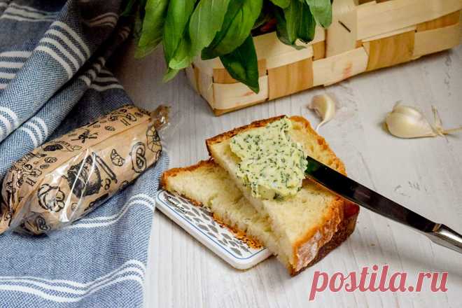Базиликовое масло с сыром пекорино - СделаемВкусно.ру И на ломтик хрустящего хлеба намазать, и в картофель плюхнуть не жалея — базиликовое масло с пекорино очень рекомендую к приготовлению.