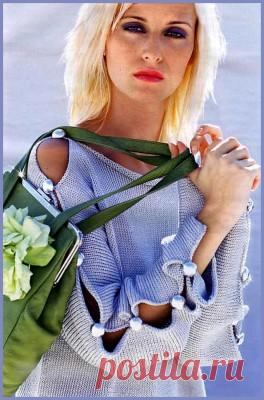 ПУЛОВЕР С ДЛИННЫМИ РУКАВАМИ И ДЕКОРАТИВНЫМИ ПУГОВИЦАМИ