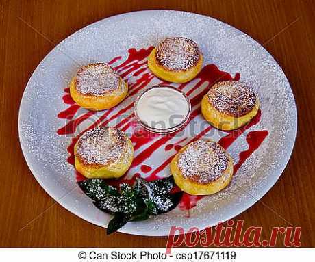 Стоковая фотография small, buns, baking csp17671119 - Поиск стоковых фото, картинок, изображений и фотоклипарта