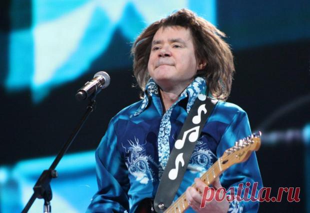 Сгоревшая могила Евгения Осина: на месте упокоения друга и коллеги побывал Андрей Разин