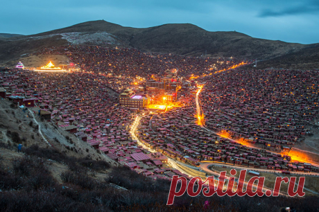 Путешествие в один из важнейших центров буддизма в мире | Все о туризме и отдыхе