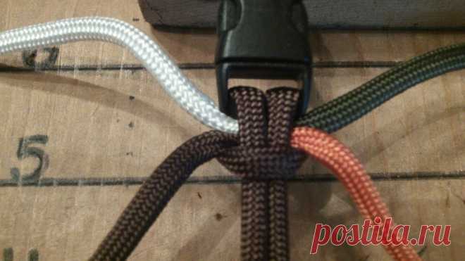 How to Tie a 4 Strand Paracord Braid With a Core and Buckle. : 14 Steps (with Pictures) - Instructables