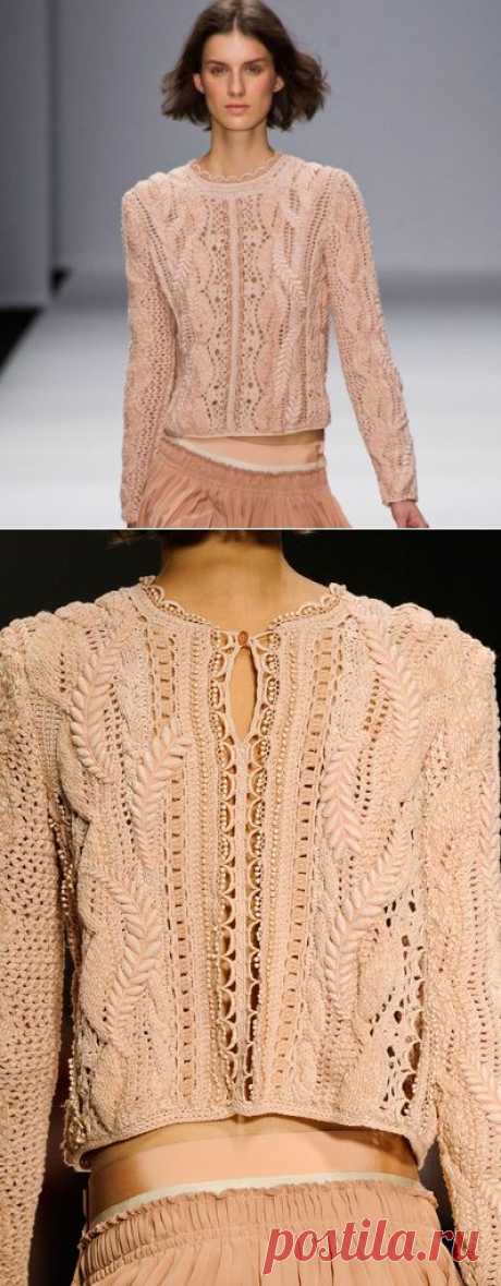 Вязаные пуловеры от Vanessa Bruno Spring