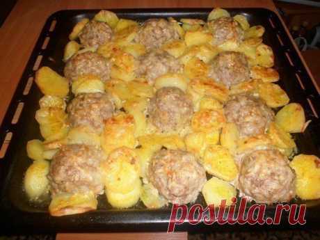 Мясные &quot;ёжики&quot; с картошкой под сыром | Хозяин и Хозяюшка