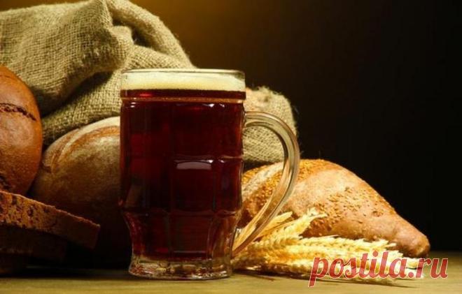 7 напитков, которые помогут утолить голод Весной и летом как никогда хочется пить и если жажда настигнет вас на улице в 30-ти градусную жару, то в ход, скорее всего, пойдёт всё, что вы увидите в отделе охлаждённых напитков. 
Но если при этом ...