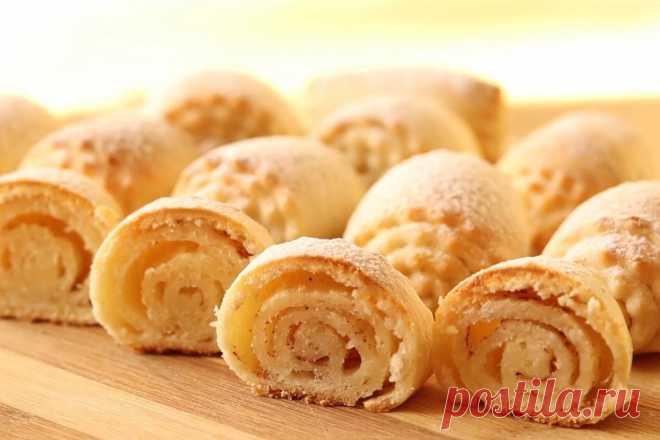 Нежное творожное печенье с корицей и сахаром