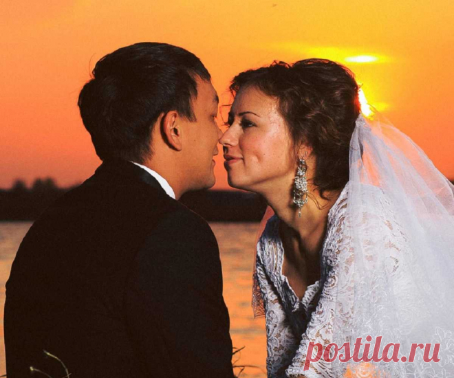 Как делать привороты на любовь парня в домашних условиях - читать без свечей? Как провести белый приворот без печальных последствий. Как осуществить любовный приворот без фото в домашних условиях 100% Магический приворот Белый приворот на парня на любовь в домашних условиях без последствия. Как приворожить любимого человека самостоятельно? Что делать, если нет фотографии?