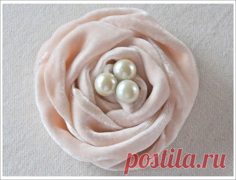 Бархатная розочка