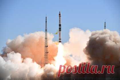 Китай вывел на орбиту четыре спутника группировки «Тяньму-1». Китайская ракета-носитель «Куайчжоу-1А» вывела на орбиту спутники, которые войдут в группировку «Тяньму-1», сообщила Китайская аэрокосмическая научно-промышленная корпорация. Аппараты будут собирать данные о различных атмосферных частицах, а также отслеживать изменения в атмосфере, ионосфере и Мировом океане.