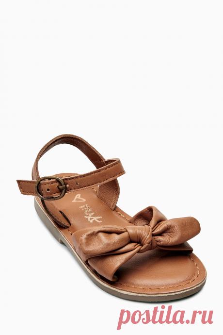 Купить Белые кожаные босоножки с бантиками (Девочки) from Next Russia