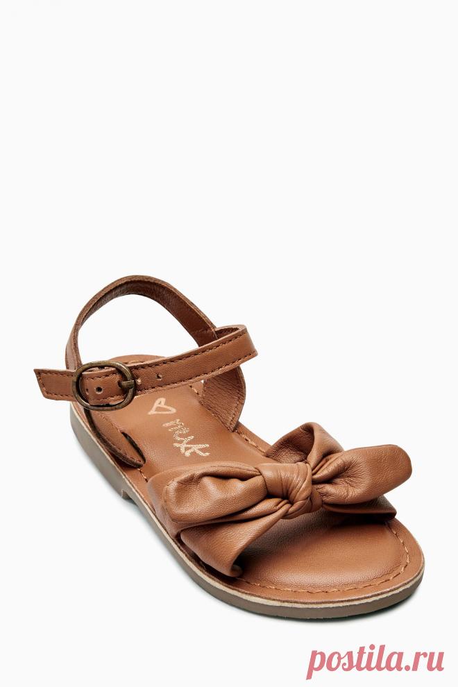 Купить Белые кожаные босоножки с бантиками (Девочки) from Next Russia