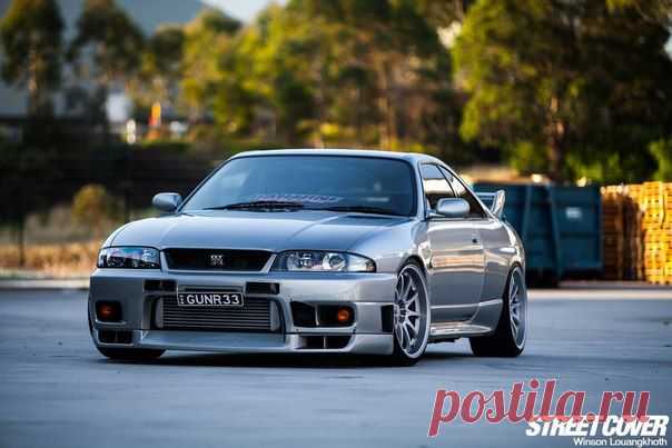 Nissan Skyline R33 / Только машины