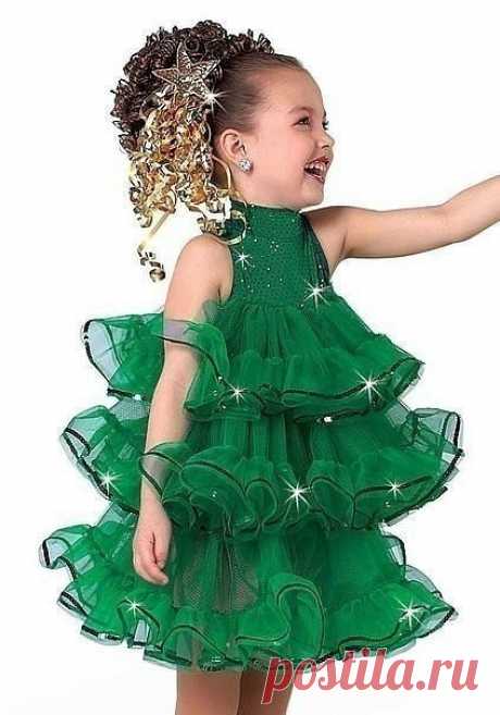 Костюм елочки для ребенка. Красивая идея!