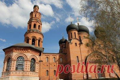 В сети появилось видео Всенощного бдения Патриарха Кирилла в монастыре Святые Кустики – UfacityNews.ru