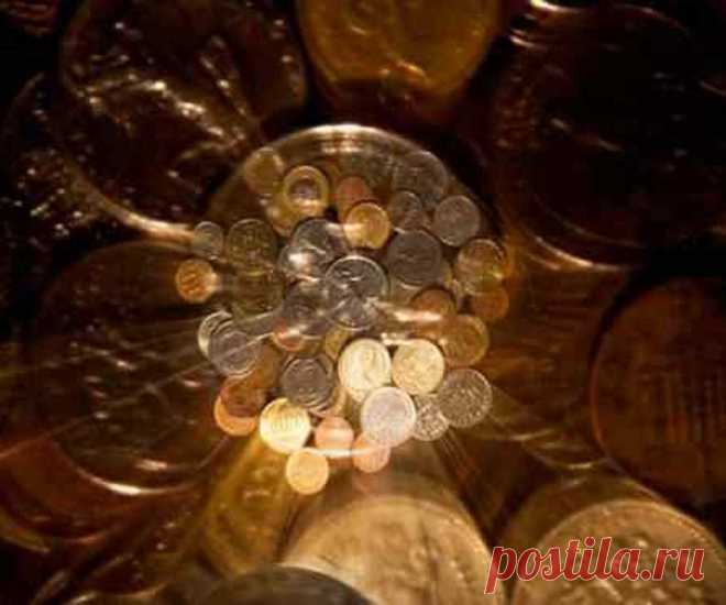 Как провести приворот на деньги и удачу - читать в домашних условиях? Как провести ритуал на денежное благополучие. Сборник приворотов на деньги в домашних условиях 100% Лучшие ритуалы, Магический приворот Издревле люди обращались к магическим ритуалам, чтобы приворожить в свою жизнь то, чего им недоставало, так наши бабушки знали как приворожить к себе деньги,