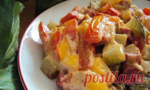 Кабачковая запеканка.Безумно вкуснo!! Быстро, легко и ОЧЕНЬ вкусно! Рецепт совсем простой. !! Более подробно о рецепте можете узнать в источникe: шеф-повар Одноклассники, по ссылке fastppc.net/uUeU Рекомендуем посмотреть!!! Приятного аппетитa

Дорогие кулинары! Чтобы не потерять рецепт, жмите "Класс!", а потом "поделиться". Рецепт будет на вашей стене В Одноклассники. Всё ОК!