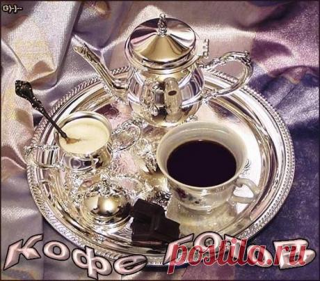 Когда раньше меня спрашивали, что я больше всего ценю в мужчинах, я несла всякий бред - мужественность, порядочность, надежность, целеустремленность. А сегодня ответила бы — желание и умение сделать свою женщину счастливой!!! Хотя бы стремление. Ведь нам, в сущности, не так уж много надо