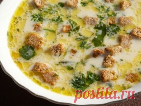 Невероятно вкусный и нежный вкус: Сырный суп с шампиньонами и сухариками