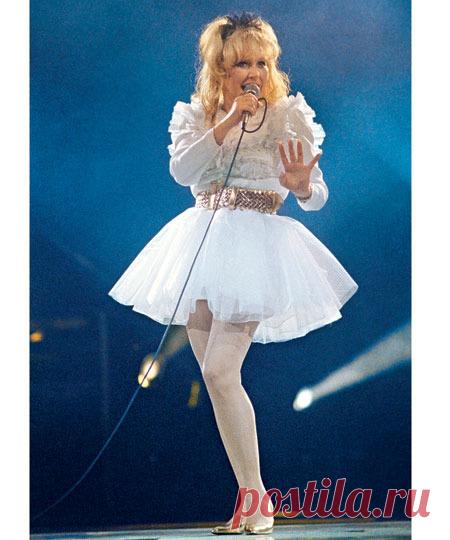 Молода и прекрасна