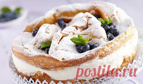 Самое сложное в этом рецепте — «отправить на час в холодильник». Тесто — без сахара!