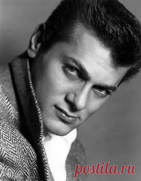 Тони Кертис (Tony Curtis)
- 3 июня, 1925 • 29 сентября 2010