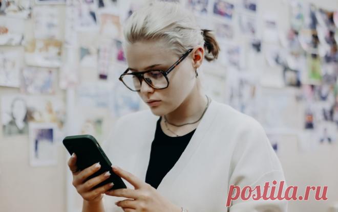 Как заряжать смартфон, чтобы не убить аккумулятор за год Вам знакома эта ситуация — телефон начал разряжаться за полдня, хотя еще недавно батарея держалась стойко. Вы идёте в сервисный центр, смотрите на ценник...