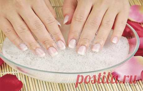 Как быстро избавиться от воспаления и вирусов, а также улучшить кровообращение и уничтожить грибок ногтей. Одно средство от множества проблем. Излюбленная многими приправа – гвоздика, очень часто используется нами для приготовления вкусных блюд. Ее восхитительный аромат и изысканный вкус придает нашей пище некую пикантность. Но, богатая эфирными маслами и питательными веществами гвоздика, уже давно применяется