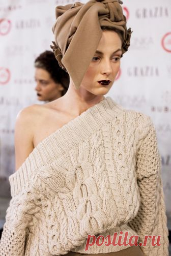 Рубан свитер с описанием, схемами и видео мастер-классом