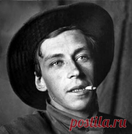 Эраст Гарин, 10 ноября, 1902
 • 4 сентября 1980