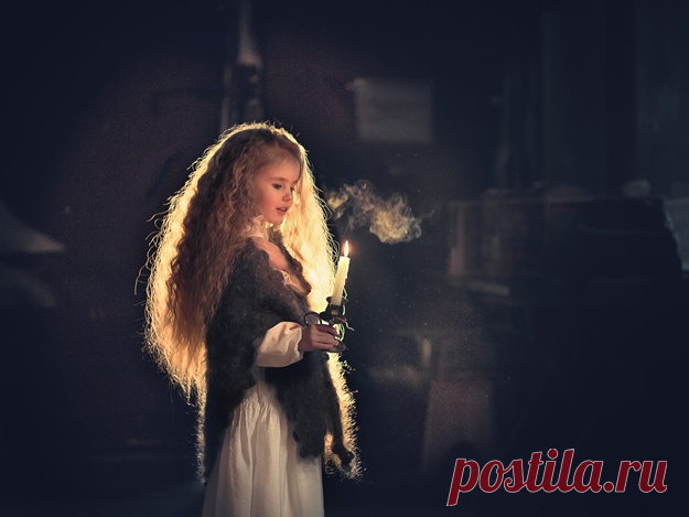 Запали свічку: львів’яни зняли мотиваційне відео до 85-роковин Голодомору Львівське творче об’єднання Young&Hungry Production зняло соціальний відеоролик до акції “Свічка пам’яті”. Це перше відео із серії соціальної реклами під назвою “Де б ти не був – вшануй!”, розроблене в межах кампанії до 85-роковин Голодомору. Головний посил відеоролика — вшановувати  пам’ять убитих Голодомором 1932–1933 років де б ти не був: у російській в’язниці, шкільному класі, в палаті …