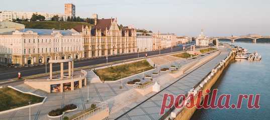 Кажется, что в Нижнем всё подчинено тому, чтобы человек в конце концов пришёл на набережную и полюбовался перспективой. А мы и не против – составили маршрут прогулок вдоль реки и показываем самые красивые набережные города.