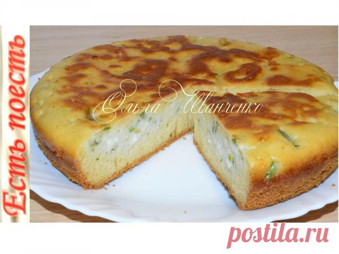 Пирог с творогом и зеленью готовлю не в духовке, а на плите. Вкусный, нежный, рассыпчатый - он получается не хуже, чем приготовленный традиционным способом. Такое тесто может быть основой для любого пирога, с любой начинкой, даже сладкой.