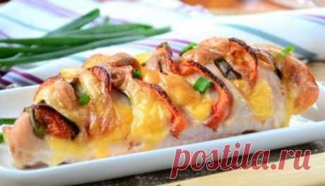 "Куриный каприз" 

Ингредиенты 
-Куриная грудка — 250 гр. 
-Сыр твердый — 70 гр. 
Показать полностью…