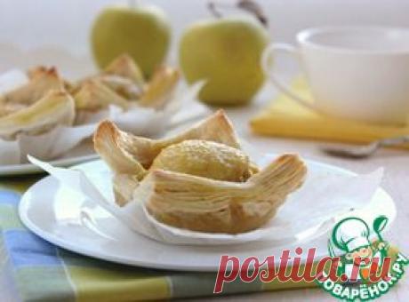 Тарталетки из слоеного теста с яблоками - кулинарный рецепт