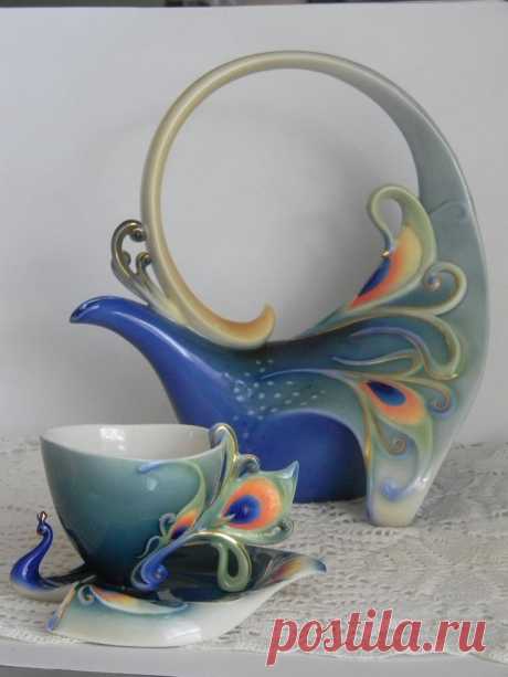 Vintage Franz Kathy Ireland Peacock Splendor Porcelain Tea Pot, Tea Cup, & Saucer Colorful Blue Peacock Multi Color Tea Set