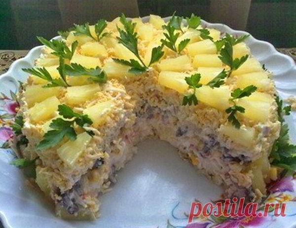 Топ — 6 интересных салатов на праздничный стол