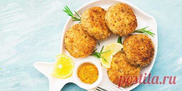 Котлеты из рыбных консервов с картофелем - Будет вкусно - 9 апреля - 43587049655 - Медиаплатформа МирТесен В холодильнике есть банка рыбы, а после ужина осталось пюре? Сделайте эти простые котлеты. Ингредиенты Картошка 200–220 г Соль по вкусу Рыбные консервы в масле или собственном соку 200–250 г Репчатый лук 1 штука Яйцо 1 штука Панировочные сухари 30–40 г + для обваливания Перец чёрный молотый по - 9 апреля - 43587049655 - Медиаплатформа МирТесен